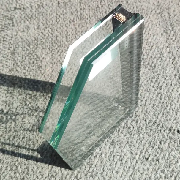 ढोका र झ्यालहरूको लागि इन्सुलेटेड ग्लास